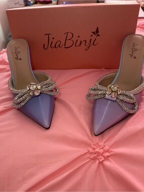 Women’s Lavender Patent Pointed Mule with Crystal Bow